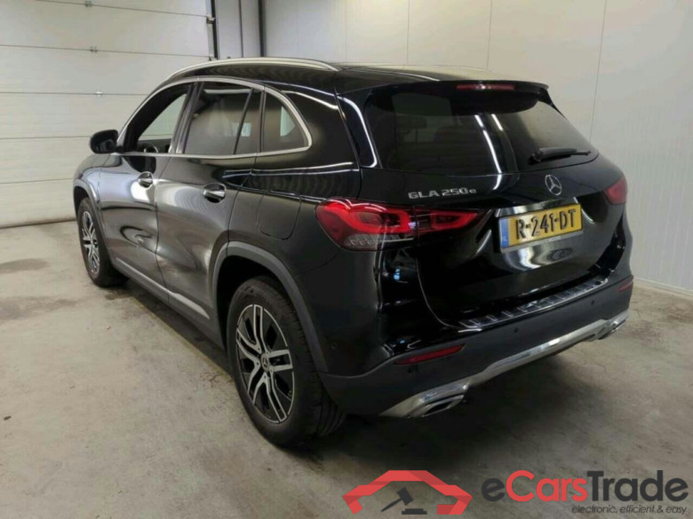 MERCEDES-BENZ GLA-klasse 250 e BnsSol Lux Ltd #6