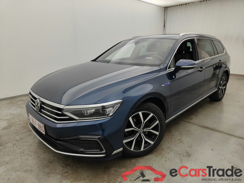 Volkswagen Passat Variant 1.4 TSI DSG6 GTE Business 5d #1