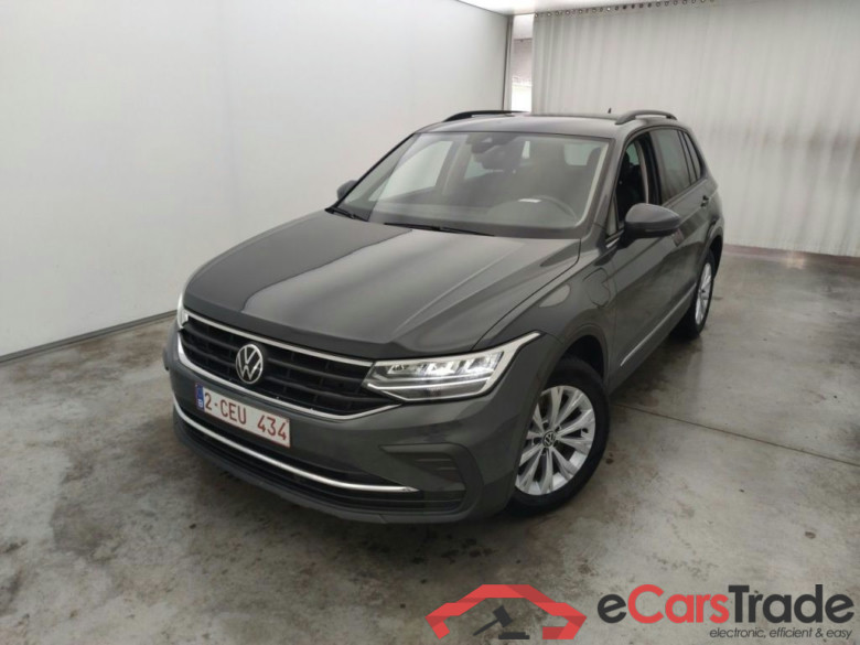 Volkswagen Tiguan 1.4 eHybrid DSG Life 5d #1