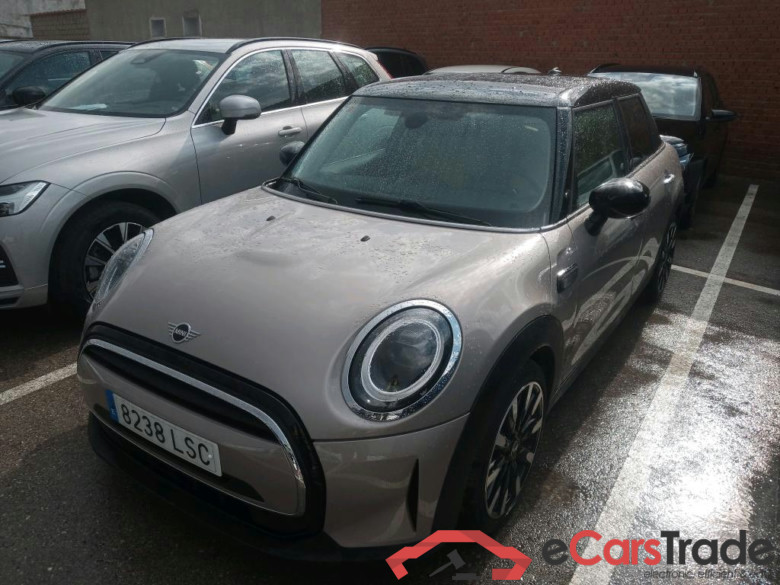 MINI MINI / 2021 / 5P / berlina con portón COOPER 5 PUERTAS