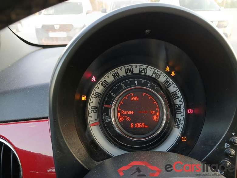 FIAT 500 / 2015 / 3P / berlina con portón Red 1.0 Hybrid 51KW (70 CV)(SP)(SL) (AC3) #4