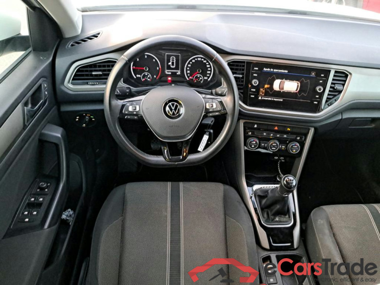 VOLKSWAGEN T-Roc / 2017 / 5P / todoterreno Advance 2.0 TDI 85kW (115CV) #3