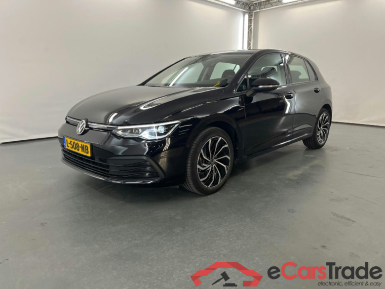 VOLKSWAGEN GOLF 1.5 eTSI Life Business