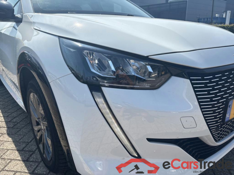 PEUGEOT e-208 100 kW #5