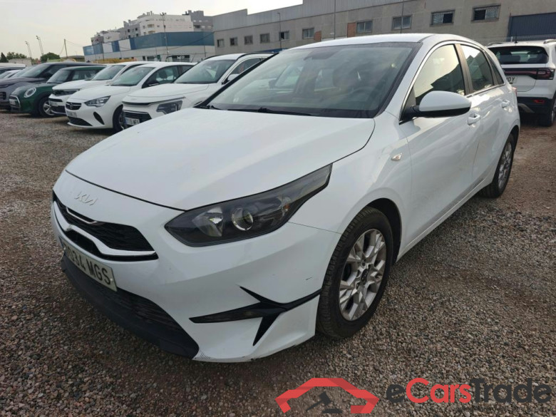 KIA Ceed / 2021 / 5P / berlina con portón 1.0 T-GDi 74kW (100CV) Drive #1
