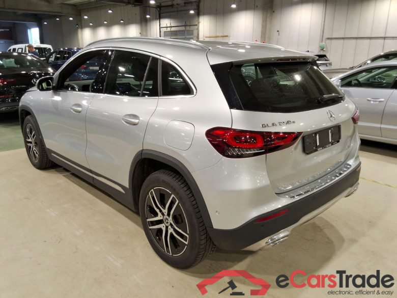 MERCEDES-BENZ GLA 1.3 GLA 250 E DCT BUSINESS SOLUTION #2