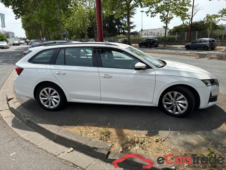 SKODA Octavia Combi / 2024 / 5P / Break 1.5 TSI ACT Hybrid 116 DSG7 Selection #6