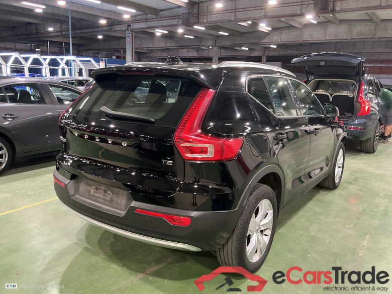 VOLVO XC40 1.5 T2 GEARTRONIC MOMENTUM PRO #4