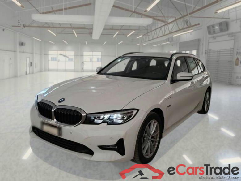 BMW SERIE 3 / 2018 / 5P / STATION WAGON 320E BUSINESS ADVANTAGE TOURING AUTO