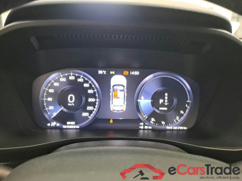 VOLVO XC40 / 2021 / 5P / SUV T5 RECHARGE PLUG-IN AUTO CORE #4
