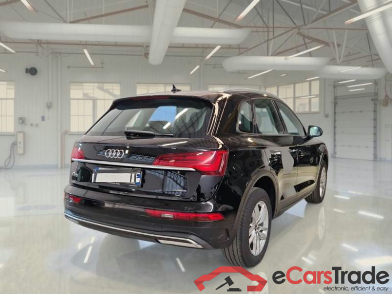 AUDI Q5 / 2020 / 5P / SUV 40 TDI BUSINESS QUATTRO S TRONIC #2