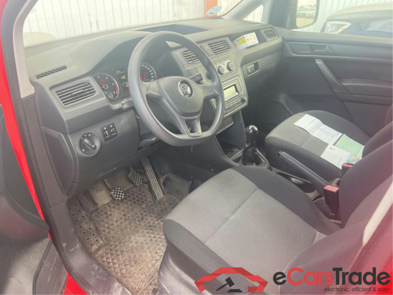 VOLKSWAGEN Caddy / 2015 / 4P / furgón derivado de turismo Business 2.0 TDI 75kW (102CV) BMT #3