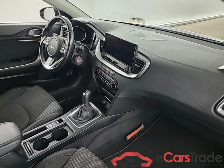 KIA ceed sportswagon 1.5 T-GDi DynamicLine 5D 117kW #6