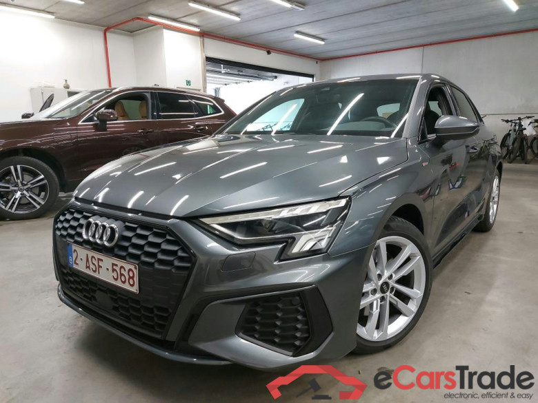 AUDI - AUD A3 SB 30 TFSi 110PK S Line Pack Platinum With Heated Sport Seats & B&O Sound & Shadow Look   * PETROL *