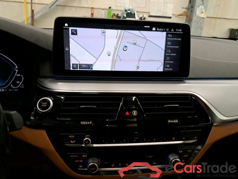 BMW 530e Plug-In Hybrid Aut. Pano LED LC-Pro Ambient Navi-Pro Leather KeylessGo Camera Klima PDC ... #4