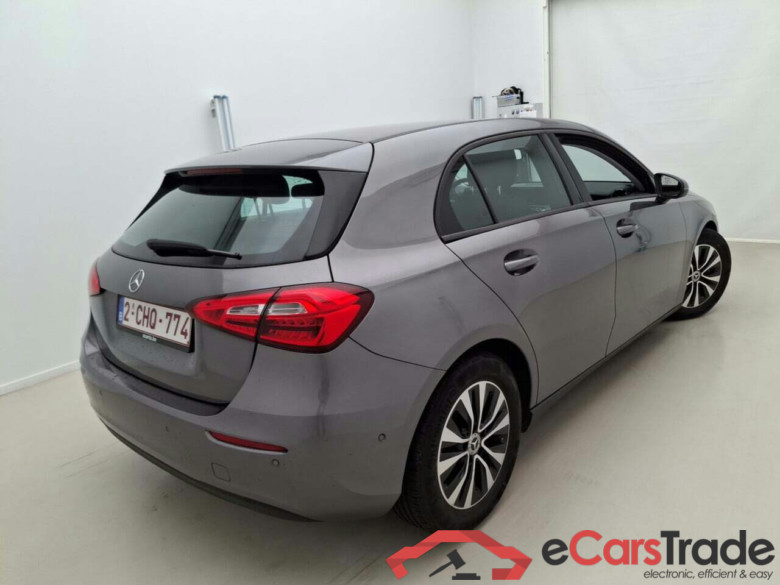 MERCEDES-BENZ A-KLASSE 180 7G-DCT ESSENTIAL LINE #2