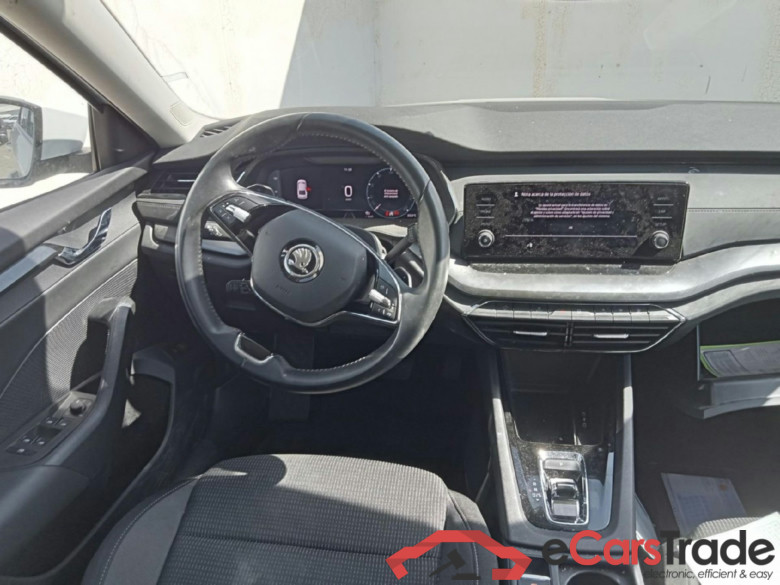SKODA Octavia / 2020 / 5P / berlina con portón 1.0 TSI 81kW(110CV) DSG mHEV Ambition #3