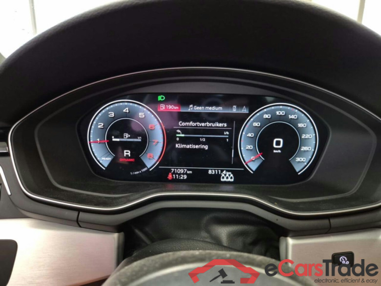 AUDI A4 Avant 35 TFSI S edition #6