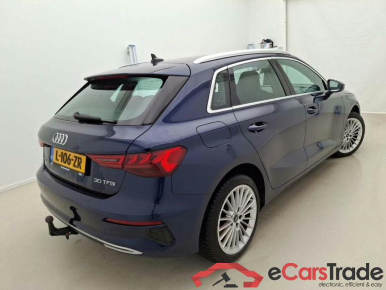 AUDI A3 Sportback 30 TFSI Bus Edition #2