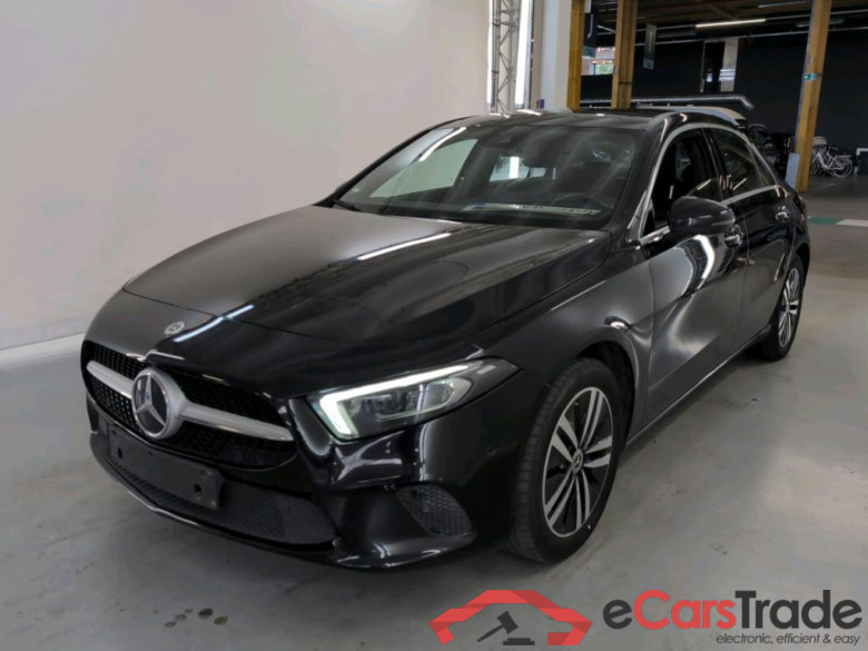 Mercedes A 250e Limo Plug-In Hybrid Progressive Aut. Pano LED-Multibeam Burmester Widescreen Ambient Navi Sport-Leather Camera KeylessGo Klima PDC ...