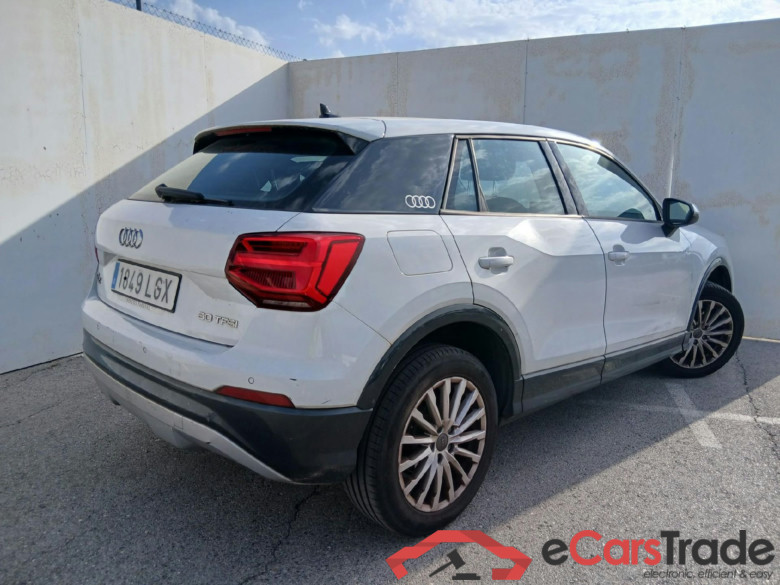 AUDI Q2 / 2016 / 5P / todoterreno Design 30 TFSI 85kW (116CV) (AC) #2