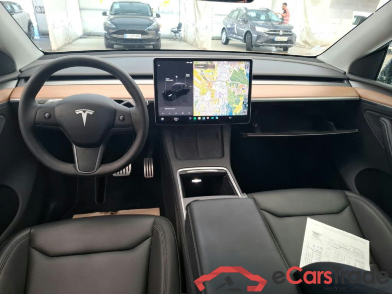 TESLA Model Y / 2020 / 5P / SUV Performance Dual Motor AWD #6