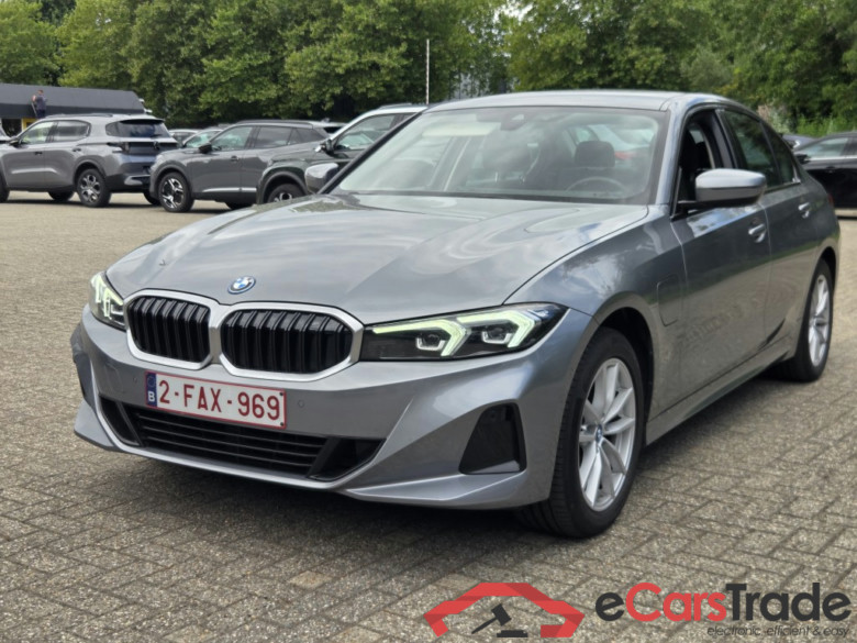BMW 320e Plug-In Hybrid Aut. LED LC-Pro Navi-Pro KeylessGo Camera Klima PDC ... #1