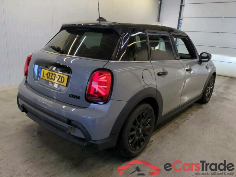 Mini 5-deurs 1.5 Cooper Classic #2
