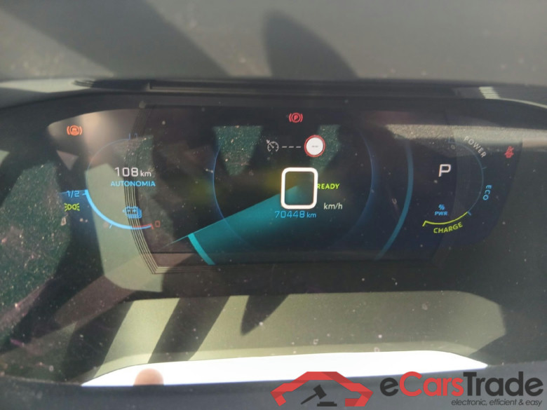 PEUGEOT e-2008 / 2019 / 5P / todoterreno Eléctrico GT #4