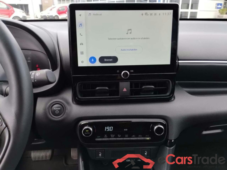 TOYOTA YARIS 1.5 Hybrid 115 Dynamic #6