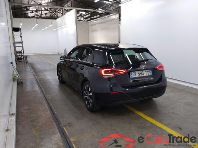 MERCEDES-BENZ Classe A Compact / 2018 / 5P / Berline A 200 d Business Line 8G-DCT #2