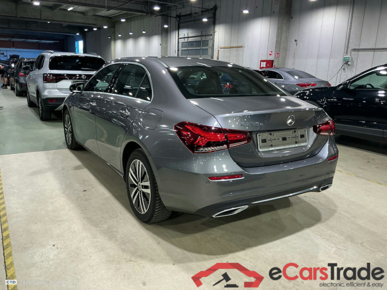 MERCEDES-BENZ A-CLASS LIMOUSINE 1.3 A 250 E BUSINESS SOLUTION DCT #3