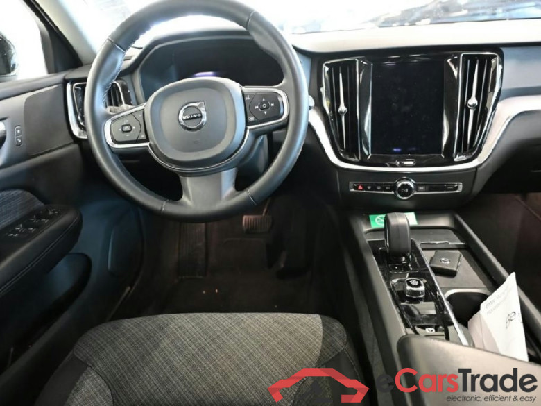 V60 Kombi Core 2.0 B4 145KW AT8 E6d #3