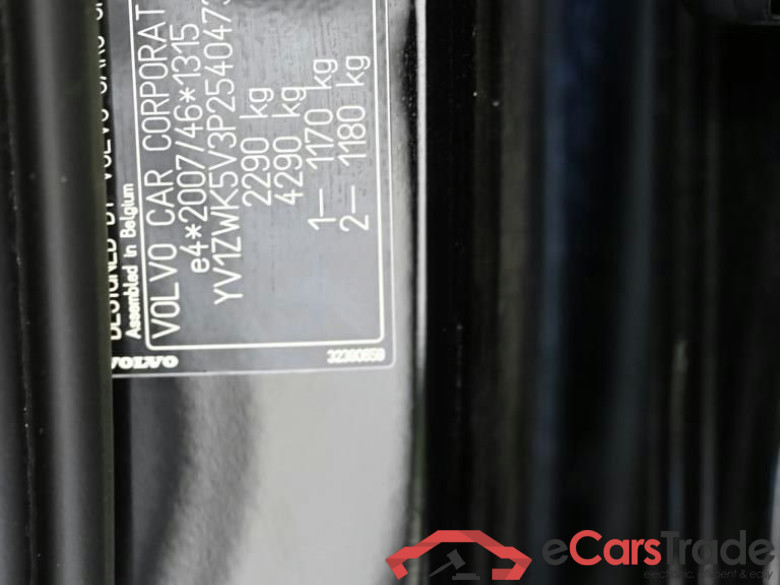 V60 Kombi Core 2.0 B4 145KW AT8 E6d #5