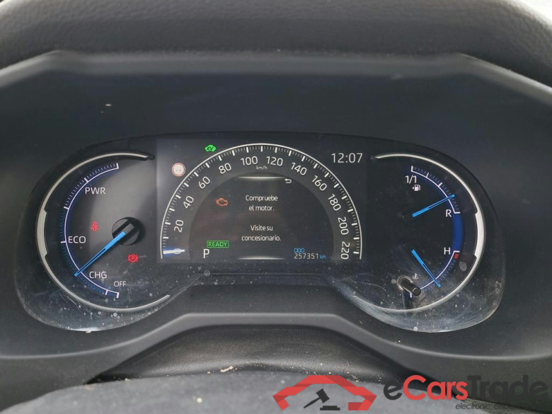 TOYOTA Rav4 / 2018 / 5P / todoterreno 2.5l 220H Advance #4
