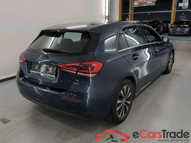 MERCEDES-BENZ CLASSE A (W177) A 180 Business Solution #4
