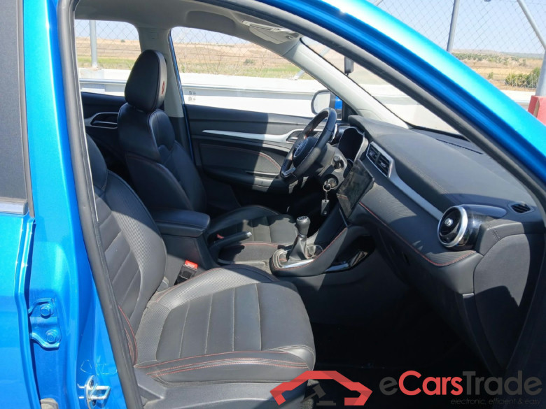MG ZS / 2021 / 5P / todoterreno 1.5 Luxury #6