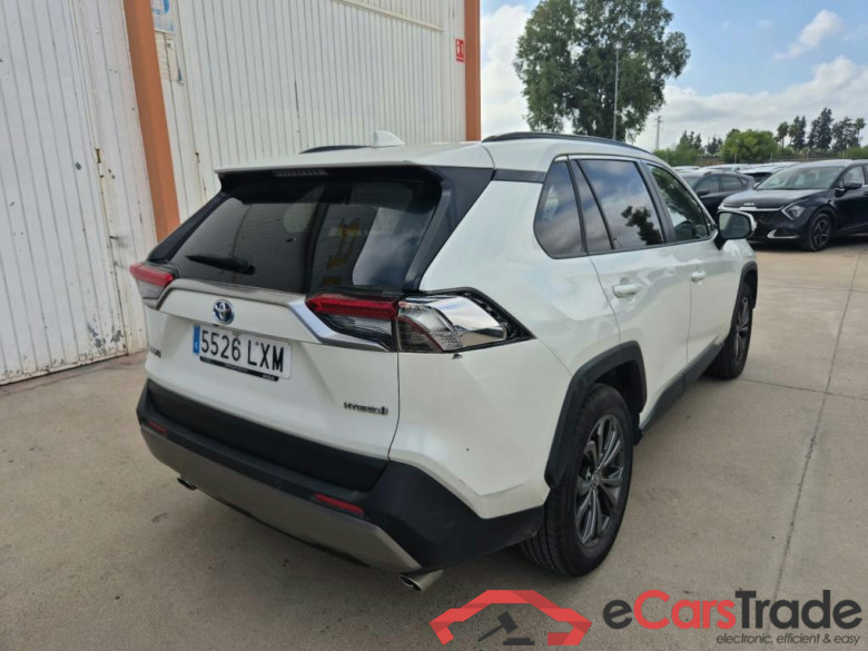 TOYOTA Rav4 / 2018 / 5P / todoterreno 2.5l 220H Advance #2