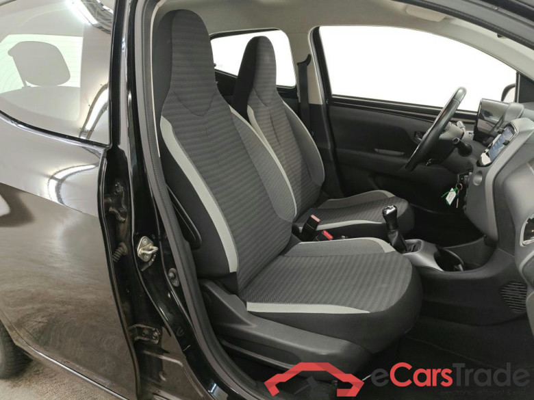 Toyota AYGO 1.0 VVT-i x-play 5d #3