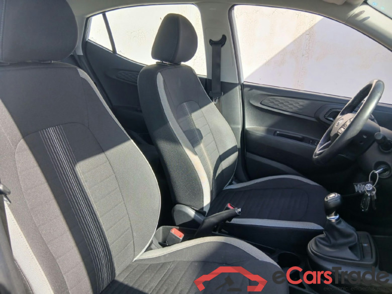 HYUNDAI i10 / 2020 / 5P / berlina con portón 1.0 Klass #6