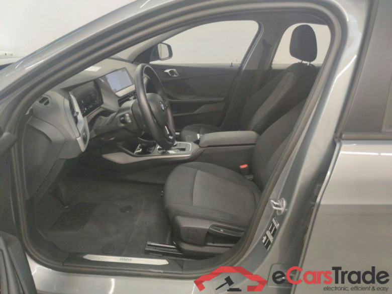 BMW 1 HATCH DIESEL - 2019 118 dA 150hp (EU6AP) 5d #3