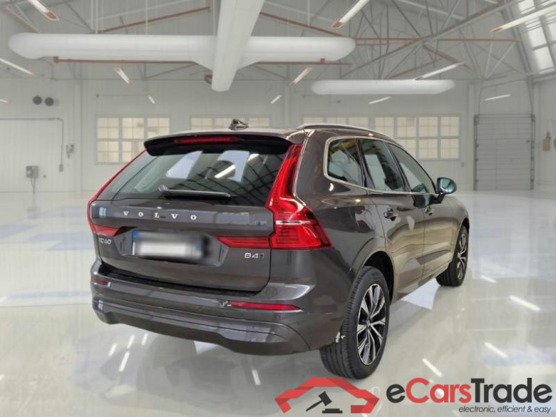 VOLVO XC60 / 2021 / 5P / SUV B4 D AWD AUTOMATICO CORE #2