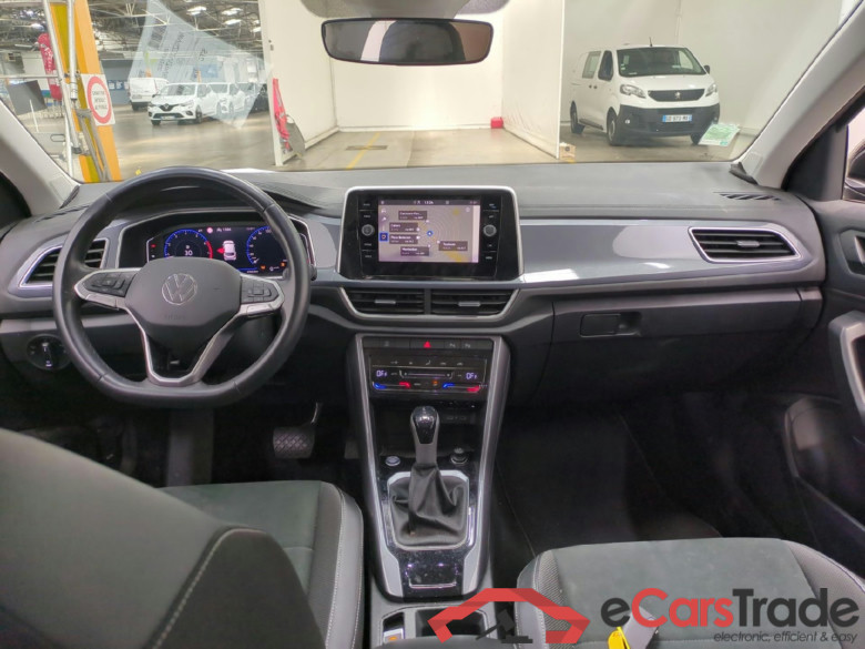 VOLKSWAGEN T-Roc / 2021 / 5P / SUV 1.5 TSI 150 EVO STYLE DSG7 #5