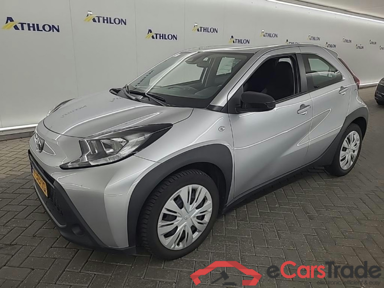 TOYOTA Aygo X 1.0 VVT-I MT play 5D 53kW #1