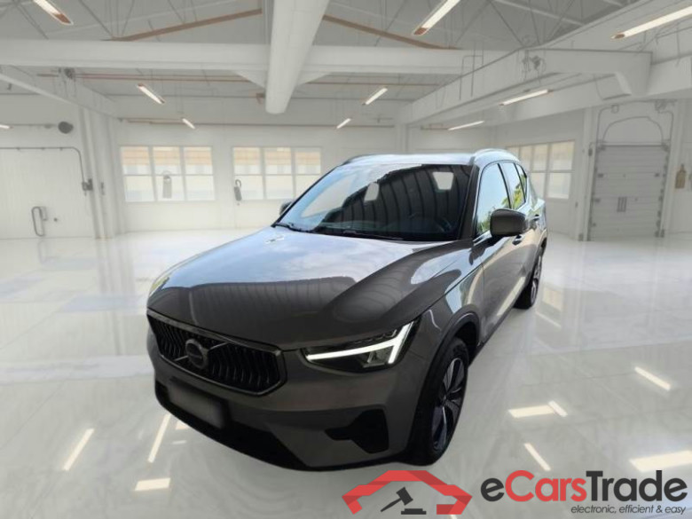 VOLVO XC40 / 2021 / 5P / SUV B3 AUTOMATICO PLUS BRIGHT
