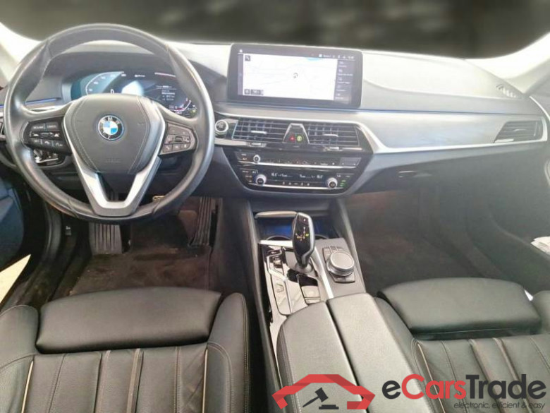 BMW SERIE 5 / 2020 / 5P / STATION WAGON 530E XDRIVE LUXURY AUTO TOURING #3