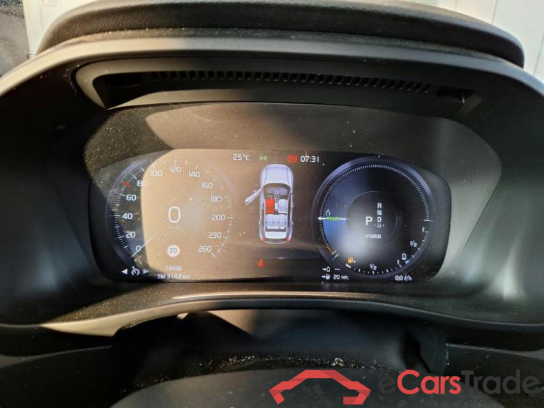 VOLVO XC40 / 2017 / 5P / SUV T4 PLUG-IN HYBRID AUTO RECHARGE INSCR. #4