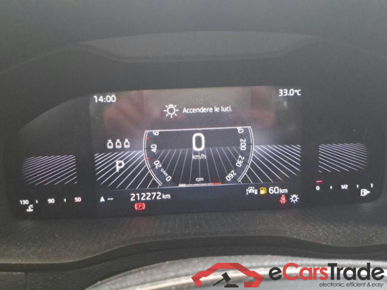 SKODA KAROQ / 2022 / 5P / SUV 2.0 TDI 85KW EVO SCR EXECUTIVE DSG #4