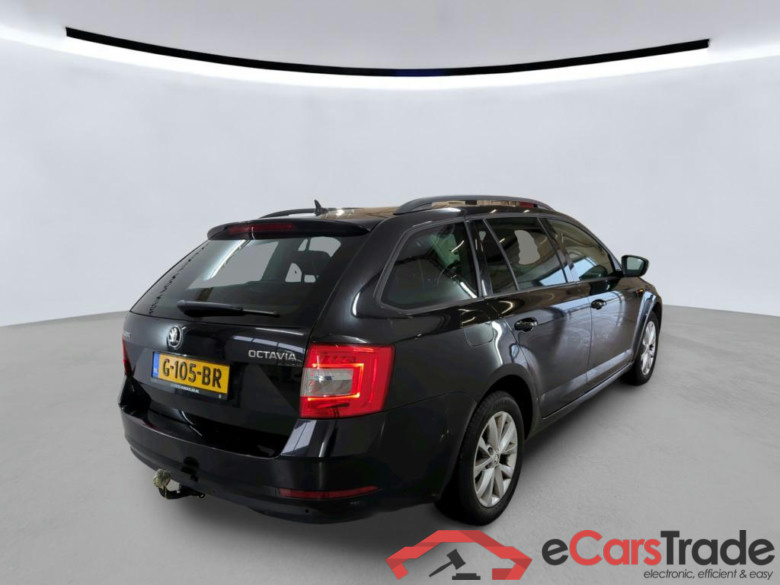 SKODA Octavia Combi 110 kW #5