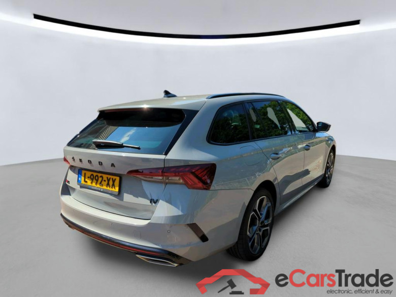 SKODA Octavia Combi 110 kW #5